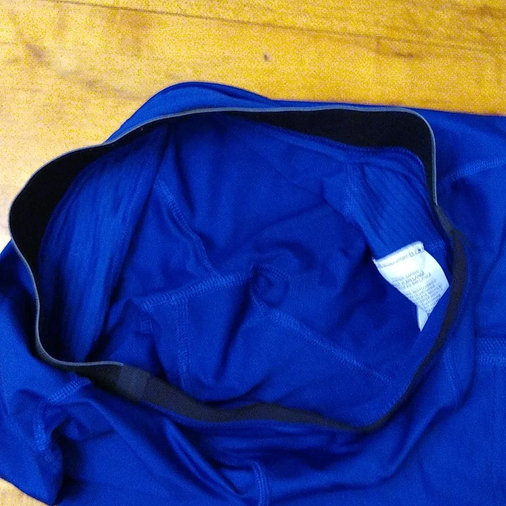 NIKE TIGHT FIT SHORTS - Picture 9 of 11